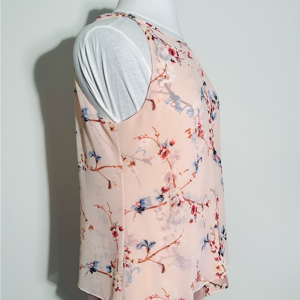 White House Black Market Blush Floral Sleeveless Blouse S Romantic Tie Back Top - Picture 5 of 6